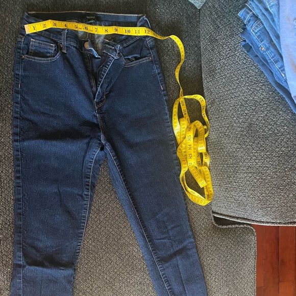 Jeans - Picture 1 of 6